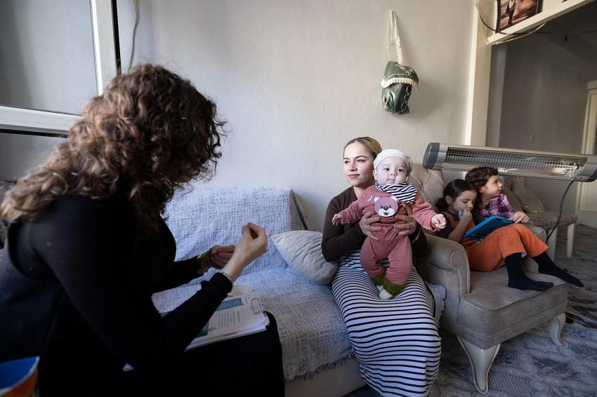 İZMİR'DE BEBEKLER HAYATA EŞİT BAŞLAYACAK