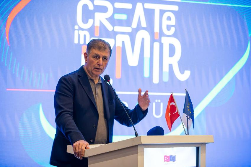 CEMİL TUGAY: ' İZMİR DEĞİŞİMİN AKTÖRÜ OLACAK'