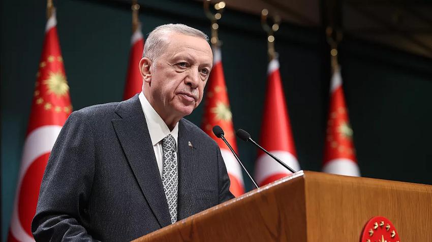ERDOĞAN'DAN MENDERES'E ZAFER TELEFONU