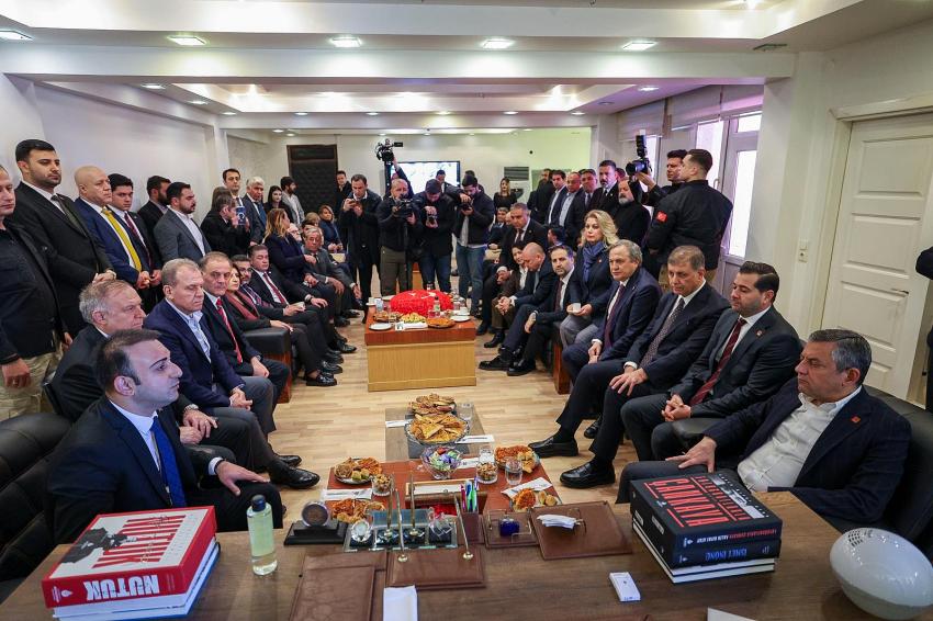 CEMİL TUGAY VE ÖZGÜR ÖZEL HATAY'DA