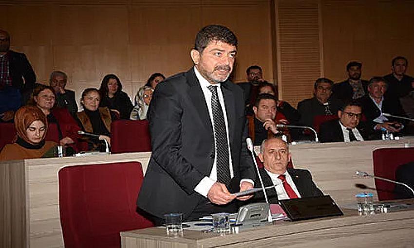 ÇEŞME'DE DEVİR TARTIŞMALARI İZMİR'E UZANDI