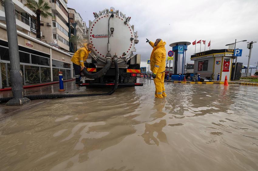 KÖRFEZİN TAŞMA SEBEBİ 'BİLEŞİK KAPLAR'MIŞ