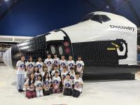 İZMİR'DEKİ UZAY KAMPINI GÖRMEK İÇİN 8 BİN KM YOL GELDİLER