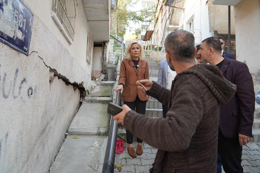 TÜNEL KOCA BİR MAHALLEYİ YUTUYOR. İBB SEYREDİYOR.