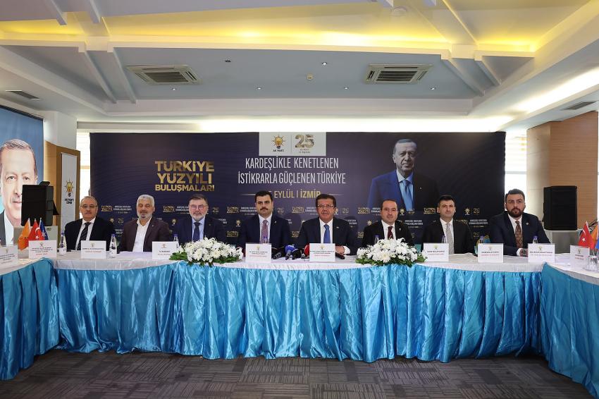 AK PARTİ İZMİR'DE 30 İLÇEDE SAHAYA İNDİ
