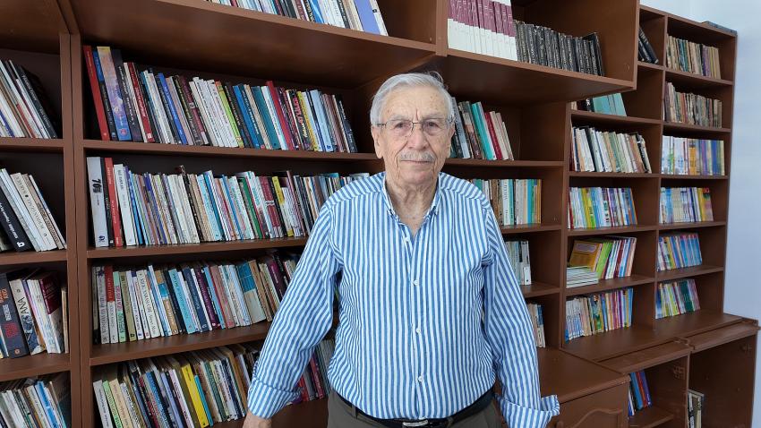 FOÇA'DA HÜSEYİN YURTTAŞ KİTAPLIĞI AÇILDI