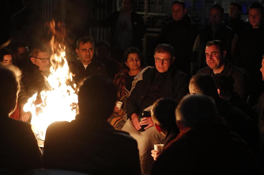 CEMİL TUGAY: 'BİZİ YALNIZ BIRAKMAYIN'