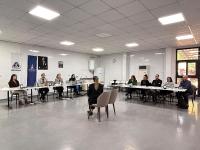 İZMİR'DE İŞ EŞE DOSTA DEĞİL MÜLAKATI GEÇENE