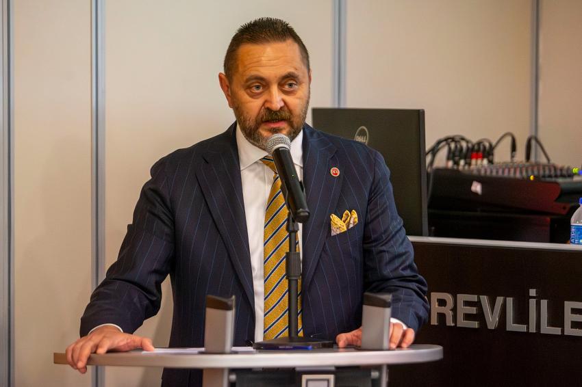 AK PARTİLİ ÜNAL HIZIR ORUCUNU AÇTI