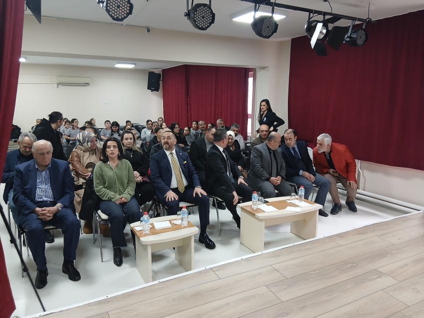 AK PARTİLİ ÜNAL'DAN ANNE VEFASI